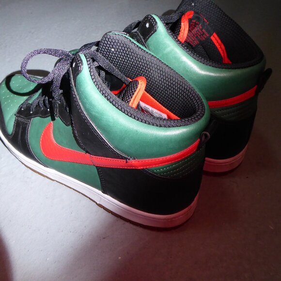 Nike Dunk High Supreme Spark LE East (DJ Clark Kent) - Picture 2 of 11